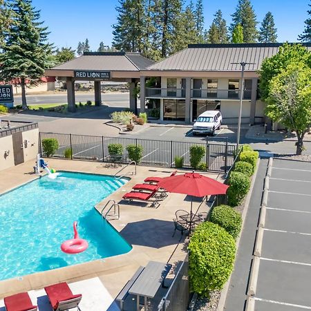 Red Lion Inn & Suites Deschutes River - Bend Dış mekan fotoğraf