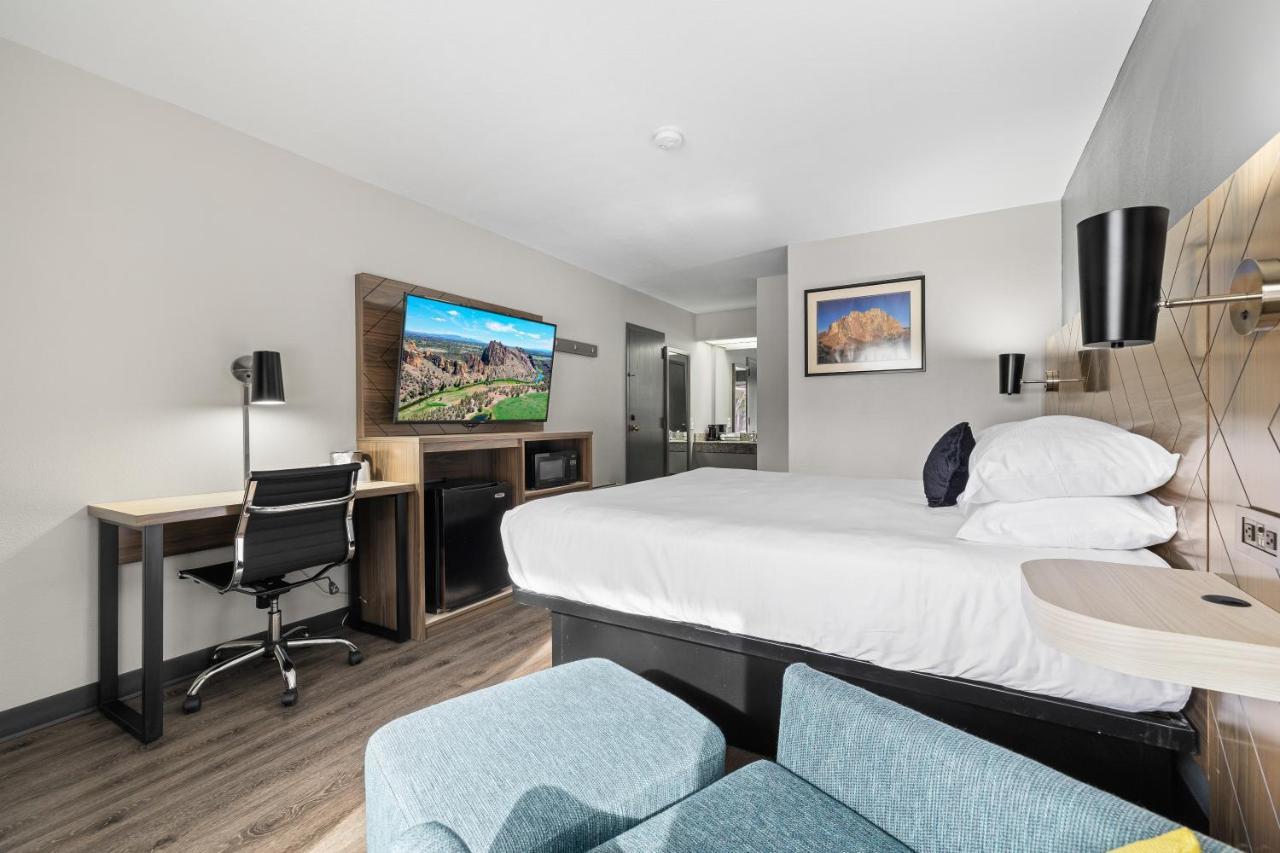 Red Lion Inn & Suites Deschutes River - Bend Dış mekan fotoğraf
