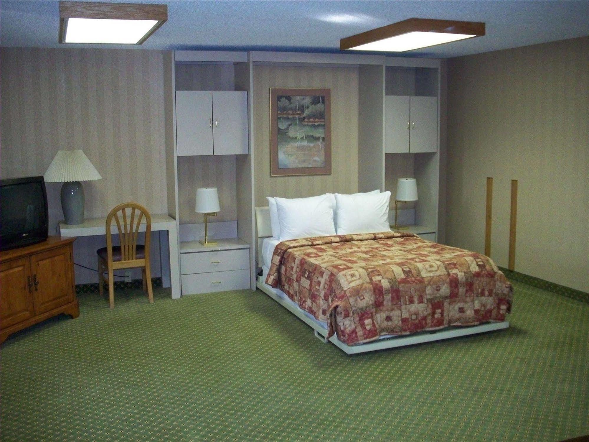Red Lion Inn & Suites Deschutes River - Bend Dış mekan fotoğraf